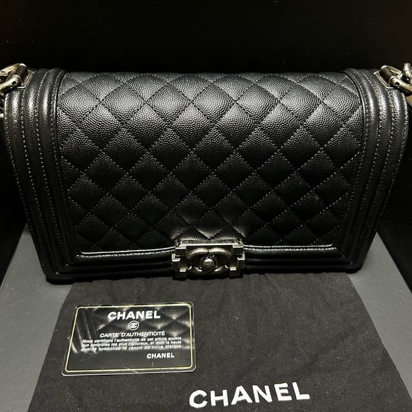 COPY - Chanel Caviar Quilted Medium Boy Flap Black - Picture 1 of 15